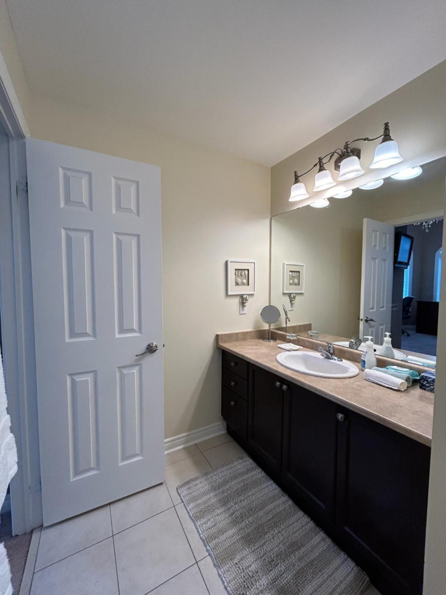 Willow Pond Satellite B&B ポートペリー エクステリア 写真
