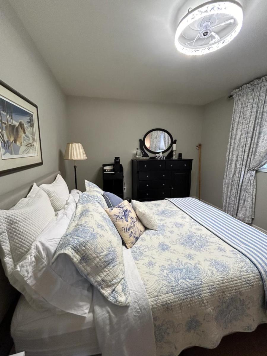 Willow Pond Satellite B&B ポートペリー エクステリア 写真